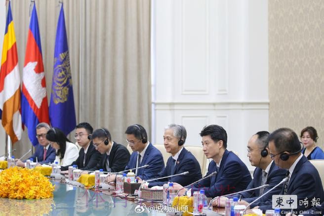 蔡振华赴瑞士拜会布拉特 双方加强交流与合作